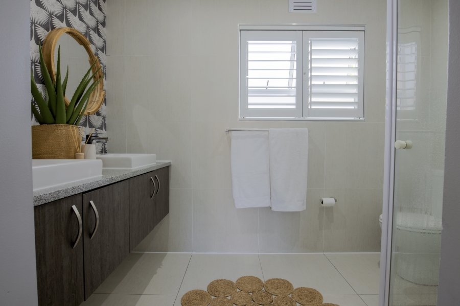 3 Bedroom Property for Sale in Sunningdale Western Cape